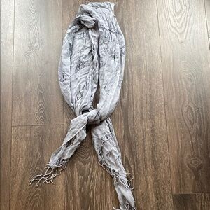 Universal Studios Harry Potter Deathly Hallows Gray Scarf